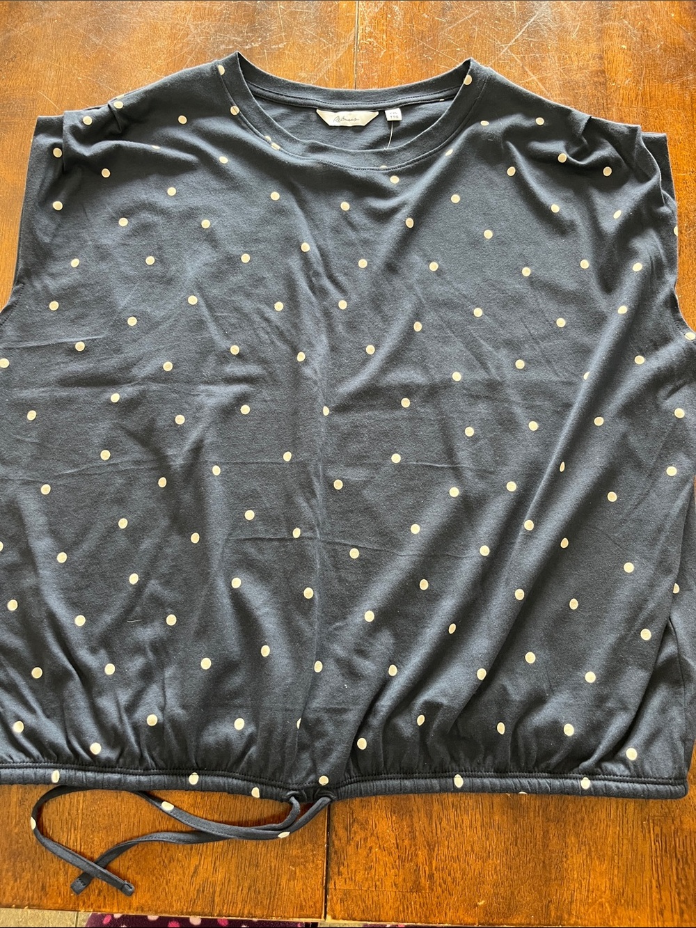Reitmans Navy Short Sleeve Polka Dot Tee with Cream Dots